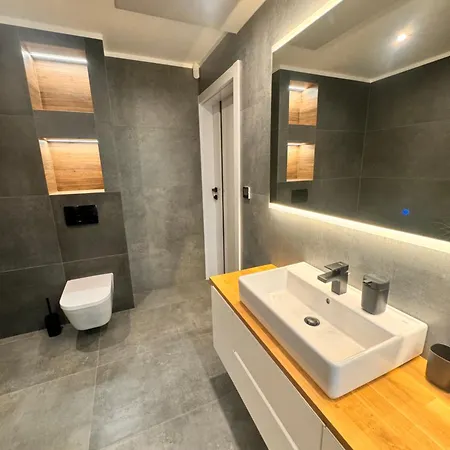 Grandbytyn House Villa