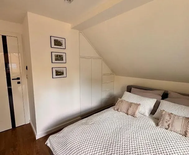 Grandbytyn House Villa *